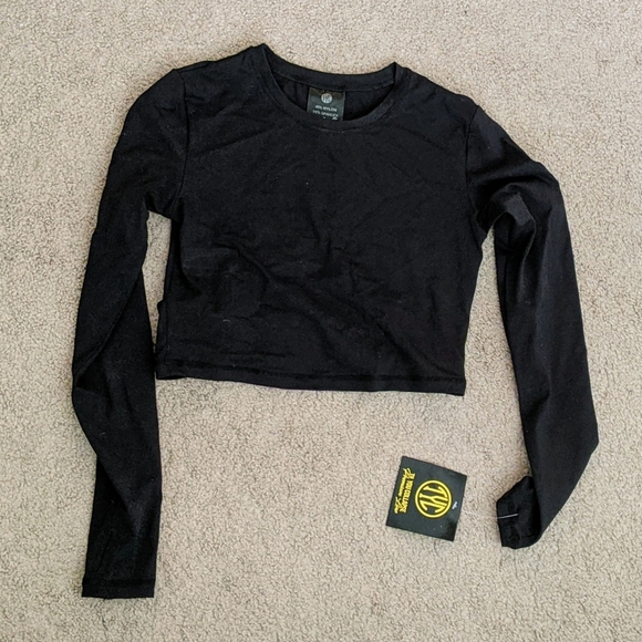 Til You Collapse Keyhole Crop Top size SMALL - Picture 3 of 4